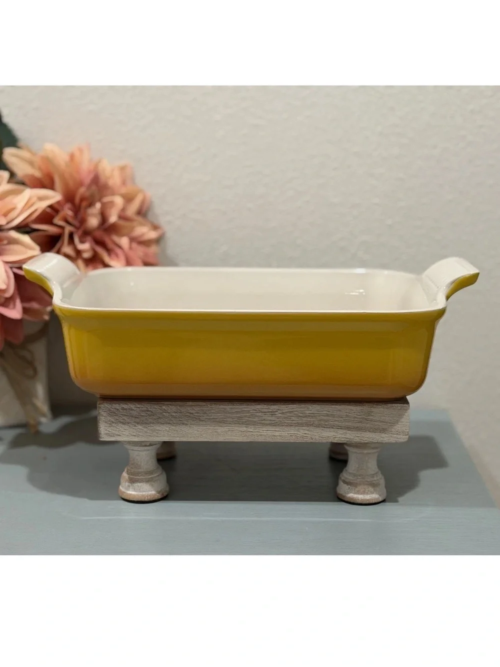 Le Creuset Stoneware Heritage Rectangular Dish 26 cm 2.5 qt Nectar Yellow NEW
